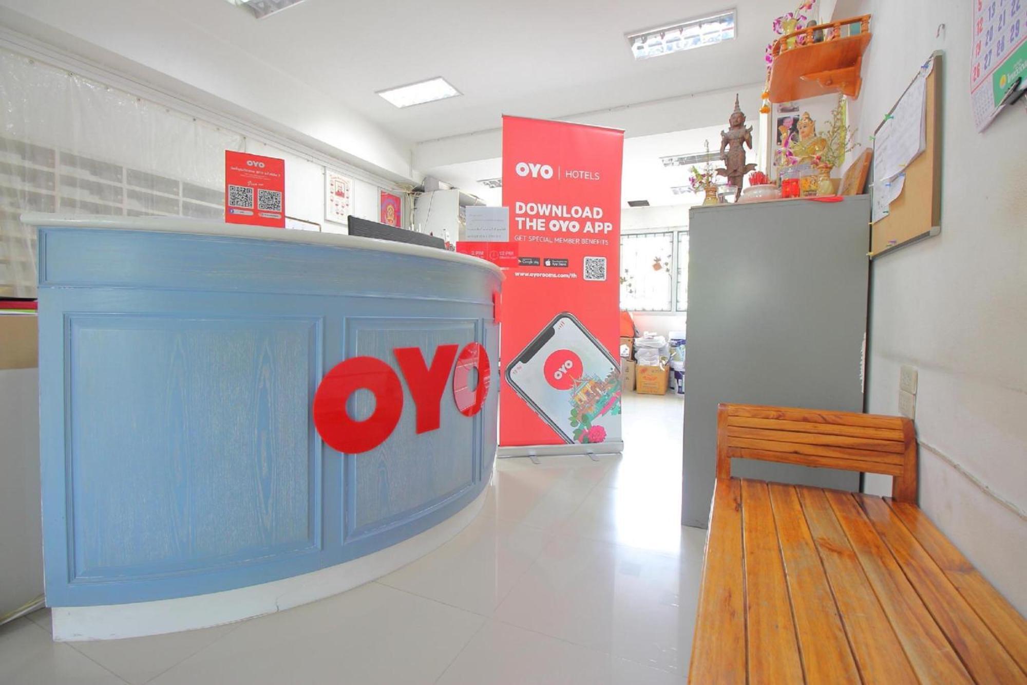 Super Oyo 498 Ladawan Villa Bangkok Exterior photo